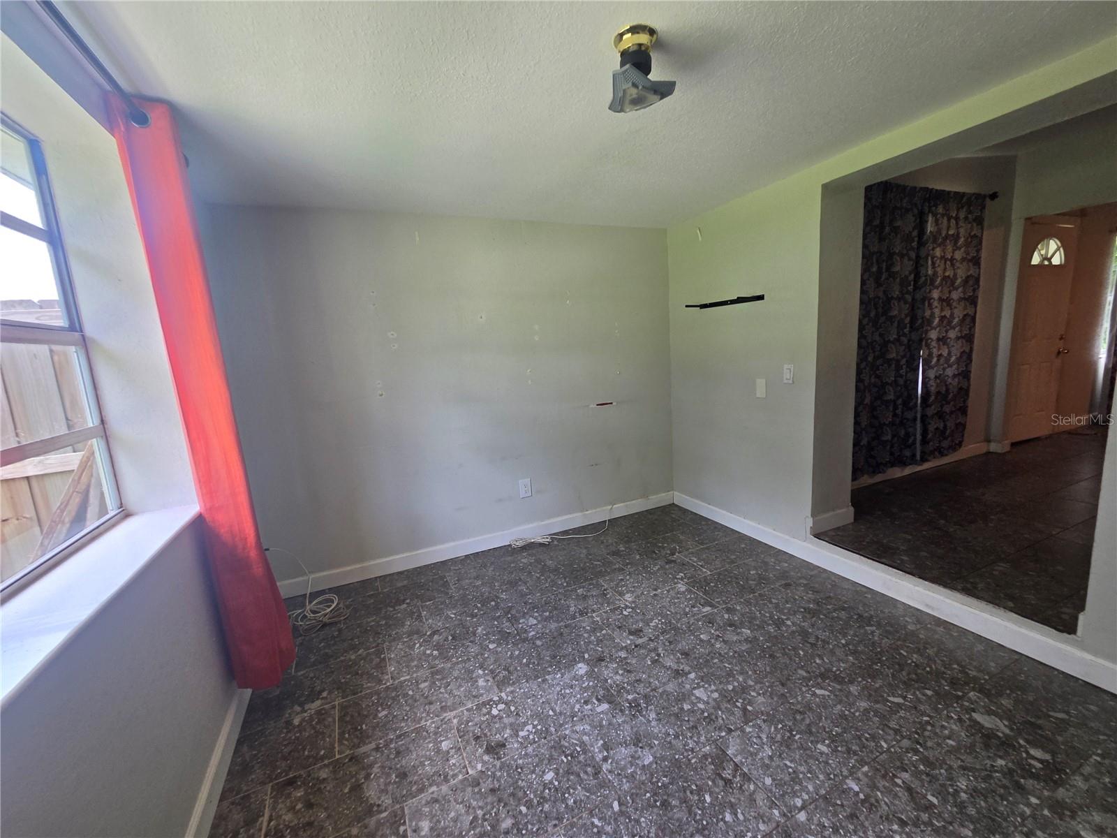 916 E 123RD AVE — photo 5