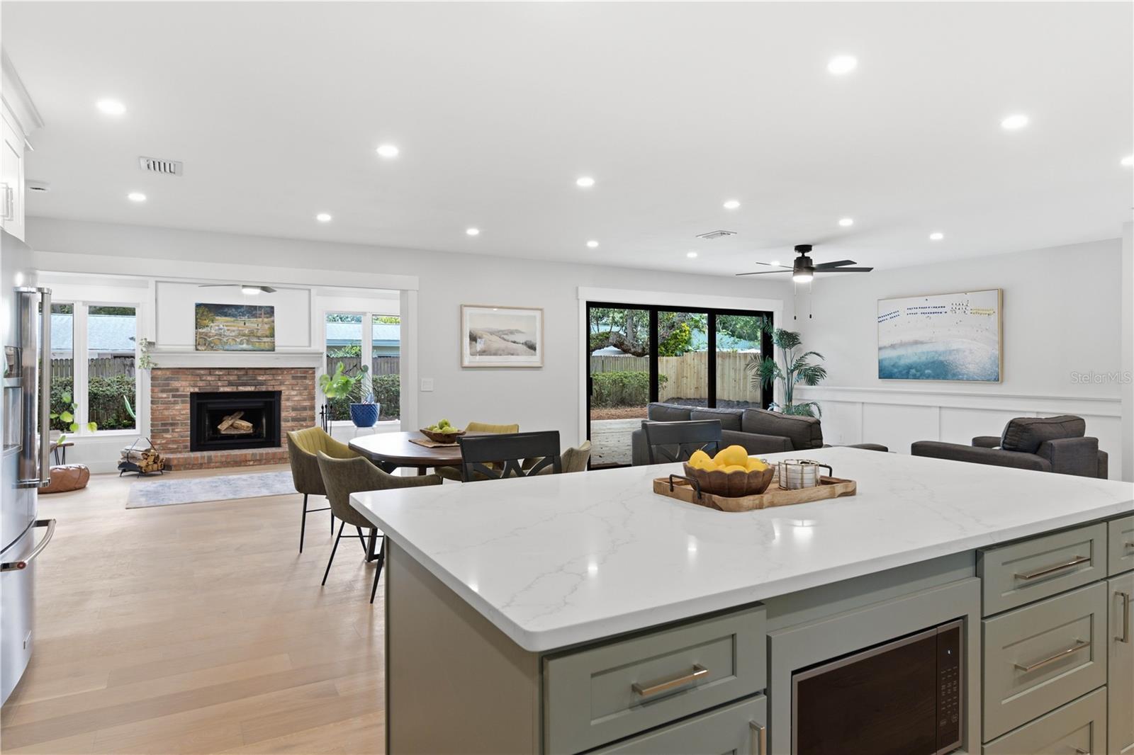 2218 HENNESEN DR — photo 6