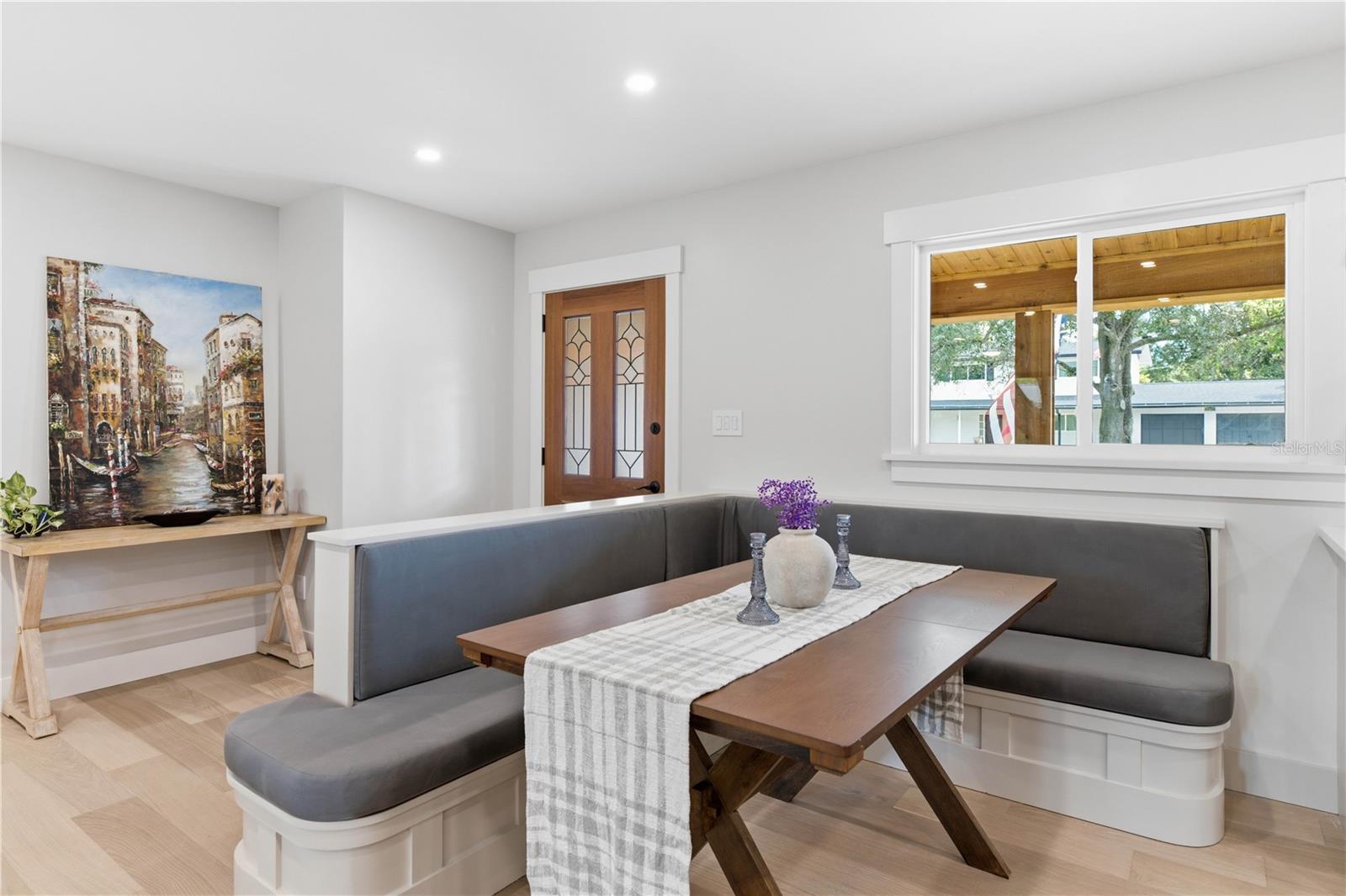2218 HENNESEN DR — photo 8