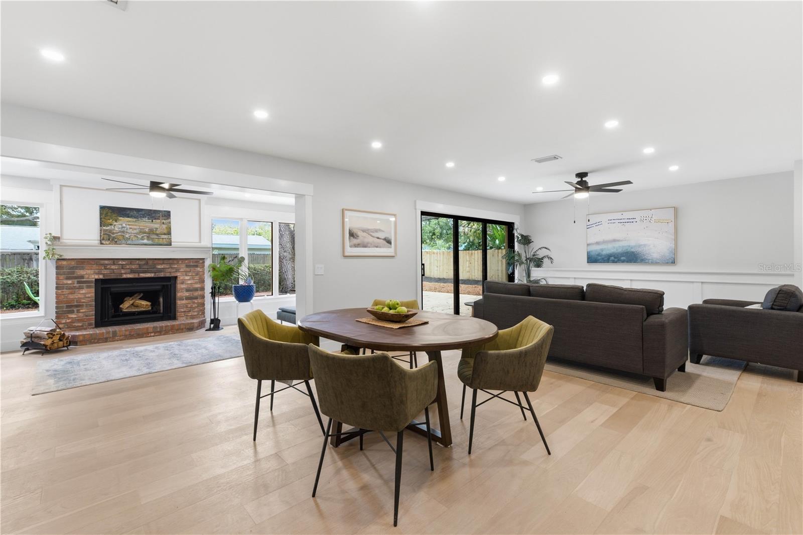 2218 HENNESEN DR — photo 9