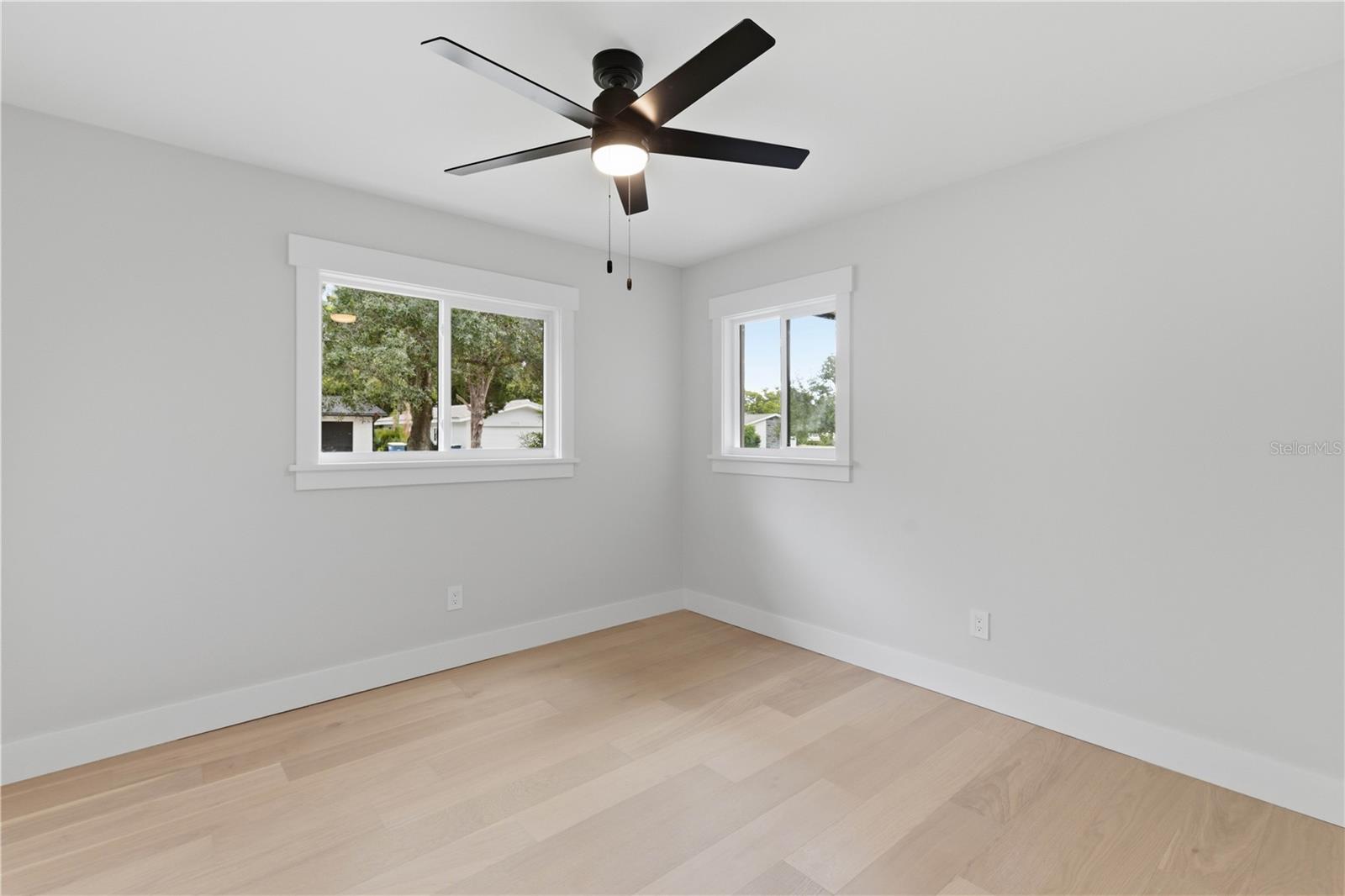 2218 HENNESEN DR — photo 20