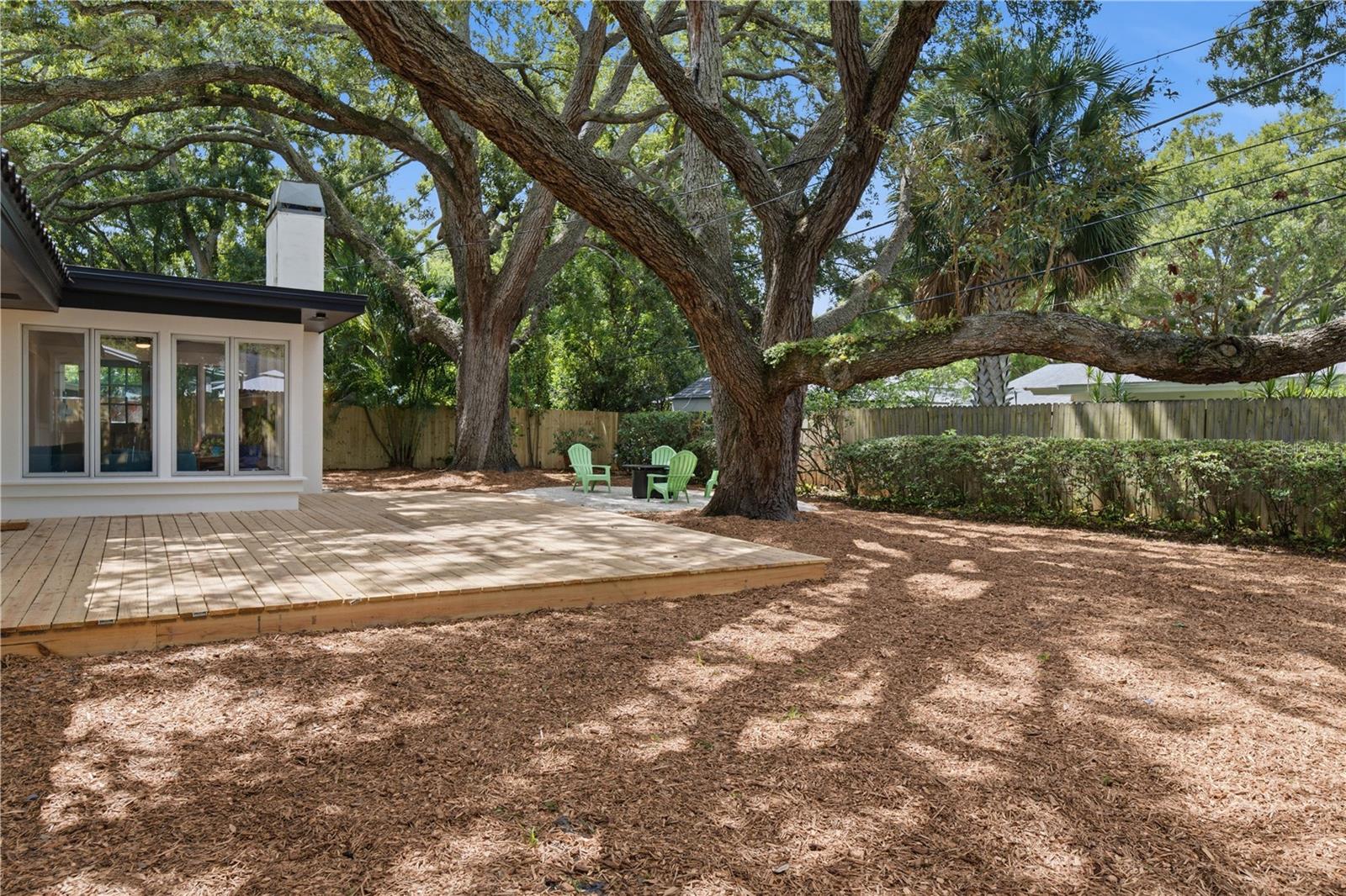 2218 HENNESEN DR — photo 28