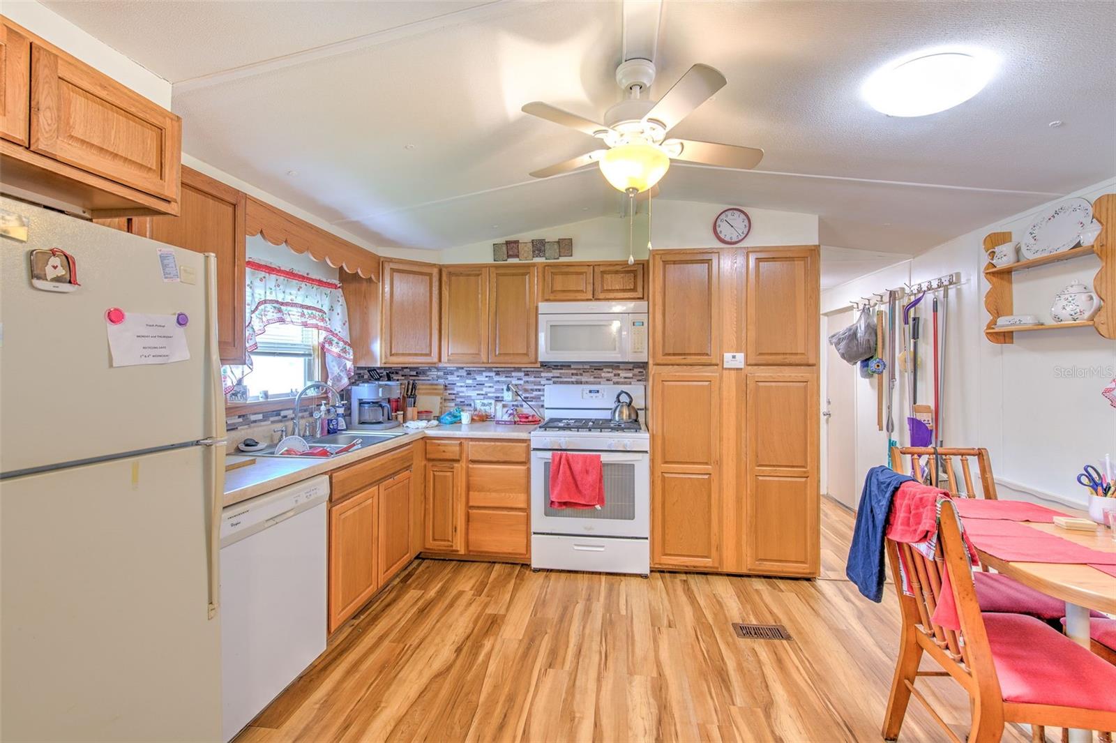 5309 MONTEGO DR — photo 15