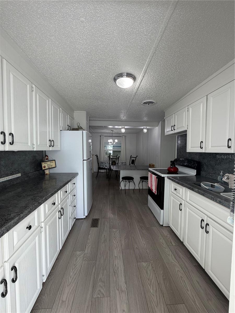 9900 ULMERTON RD #49 — photo 8