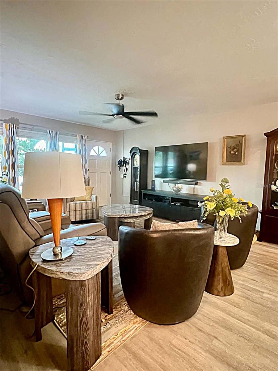 5820 N 43RD TERRACE TER N #1404 — photo 9