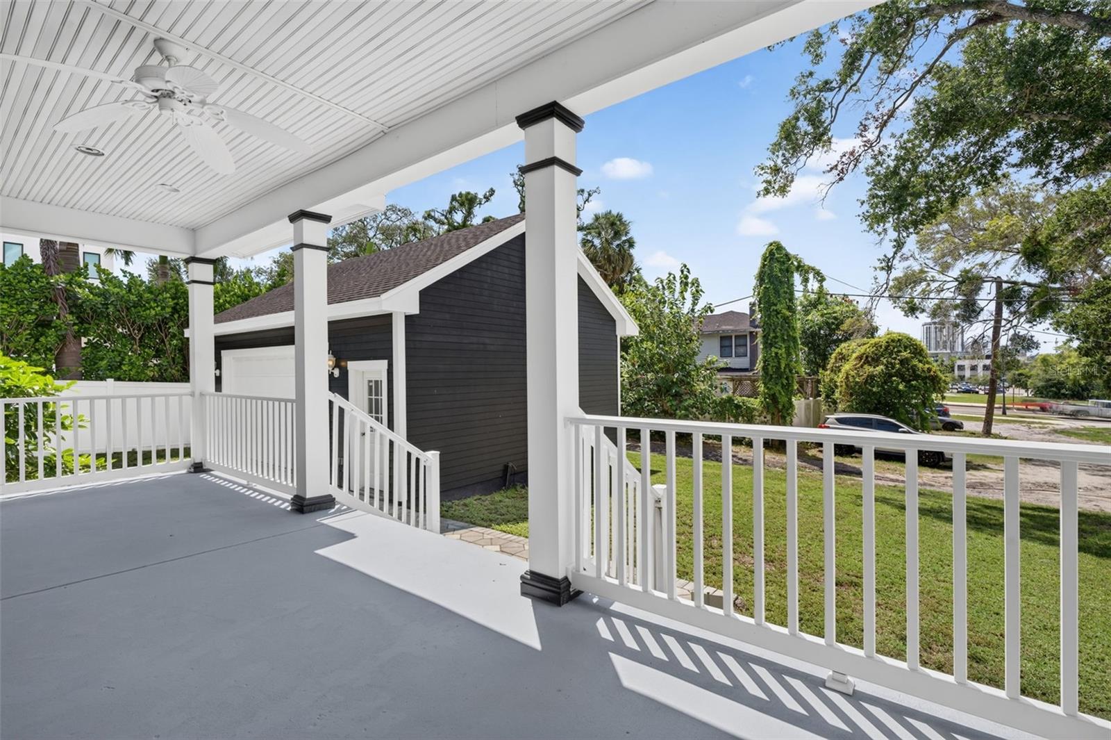 208 W ROSS AVE — photo 41