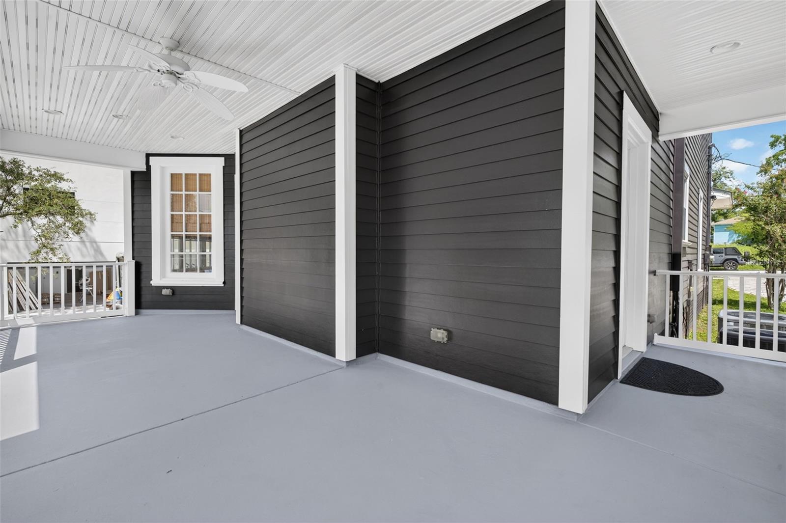 208 W ROSS AVE — photo 43