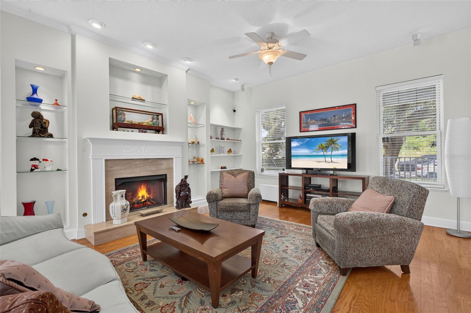 208 W ROSS AVE — photo 16