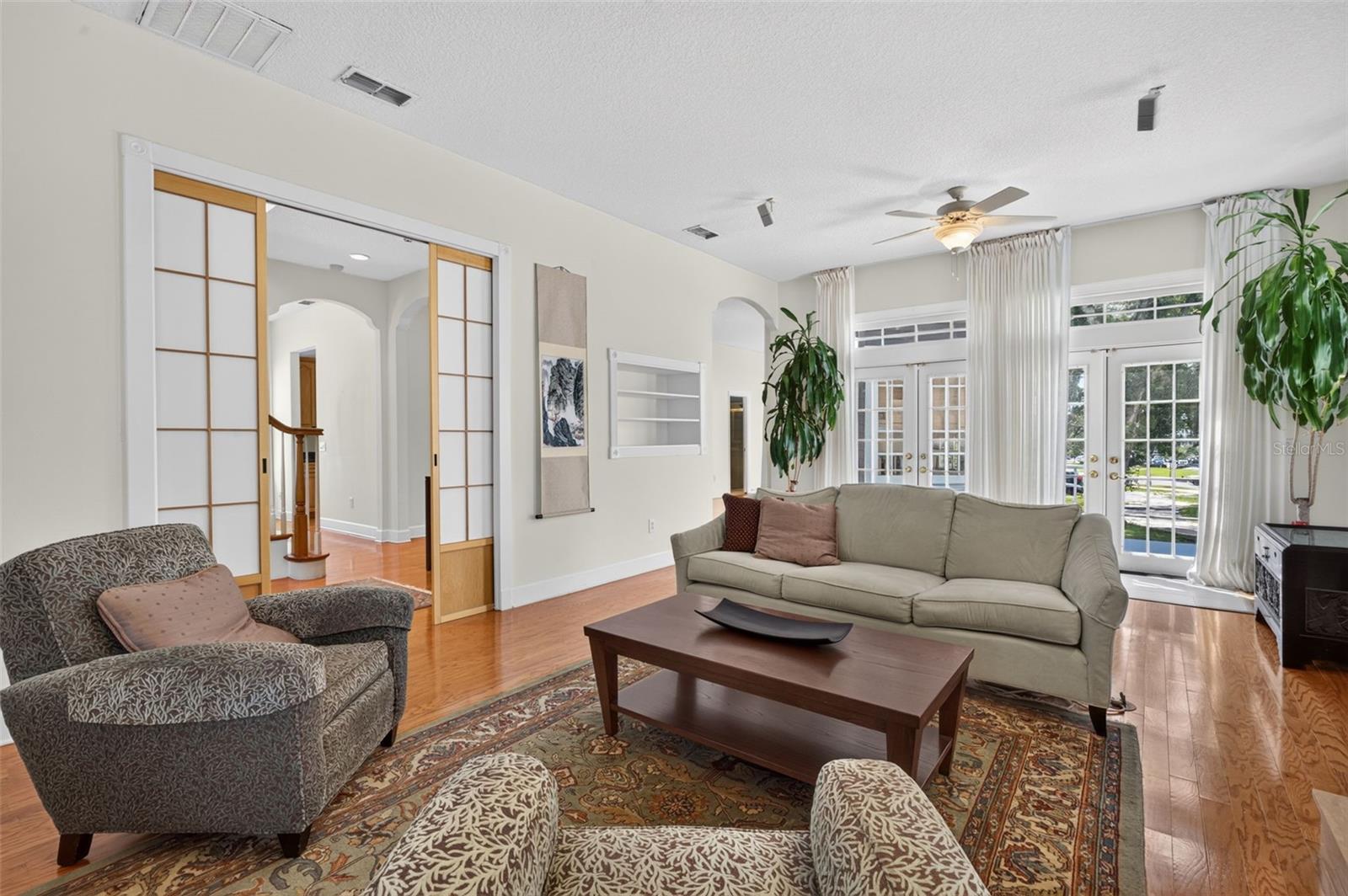 208 W ROSS AVE — photo 14