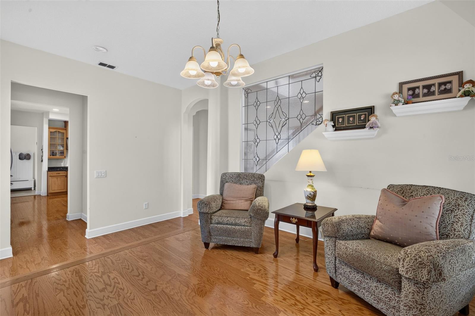 208 W ROSS AVE — photo 29