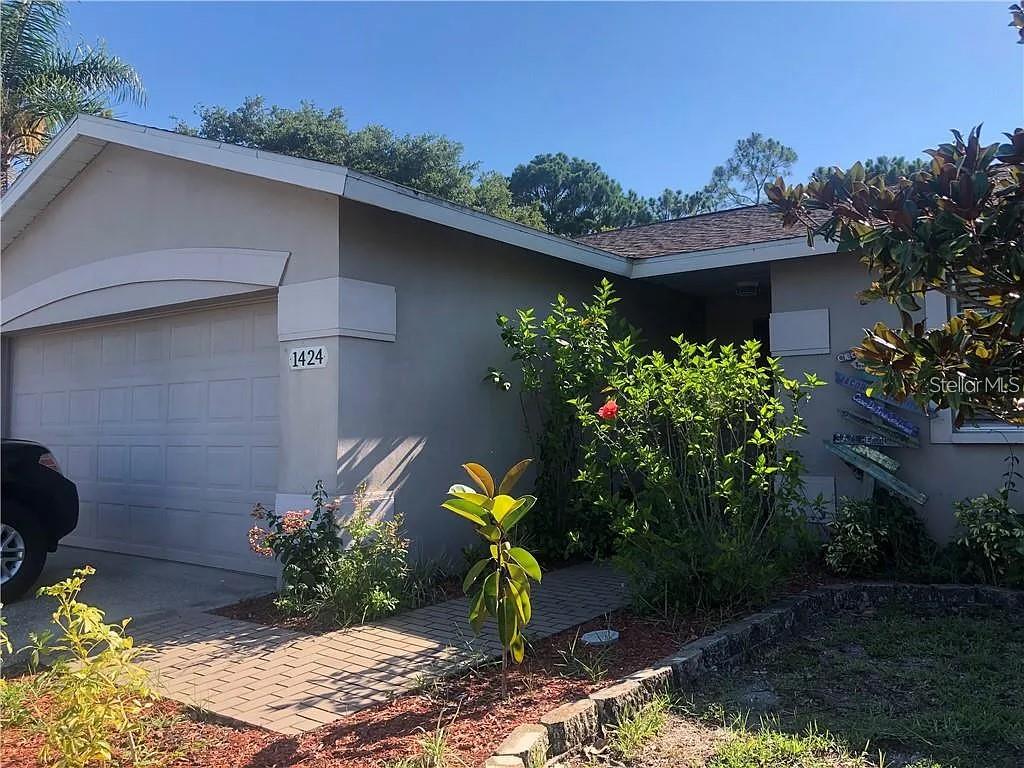 1424 CHESTERFIELD DR — photo 2