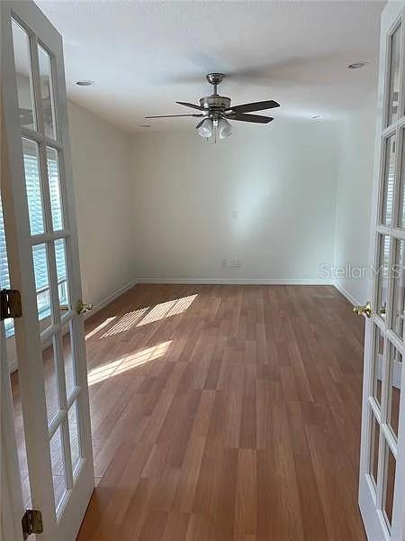 1424 CHESTERFIELD DR — photo 14