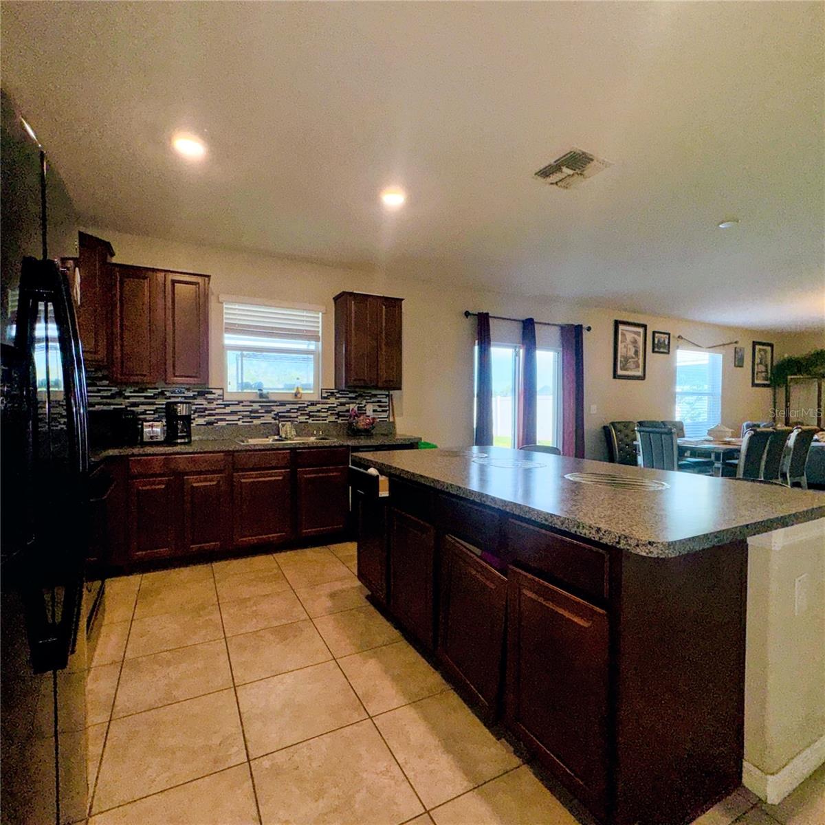 6711 TRENT CREEK DR — photo 21