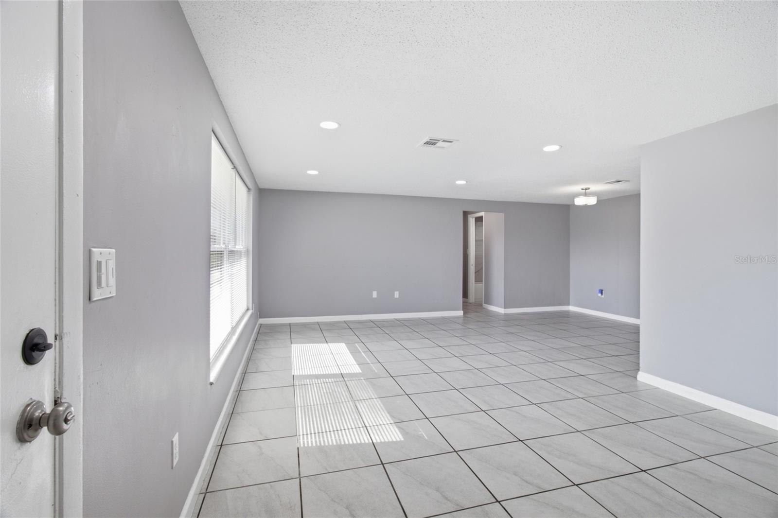 1786 COCONUT DR — photo 6
