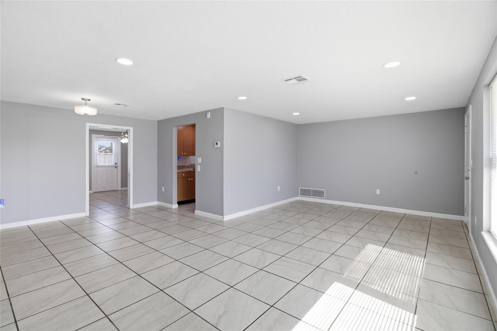 1786 COCONUT DR — photo 10