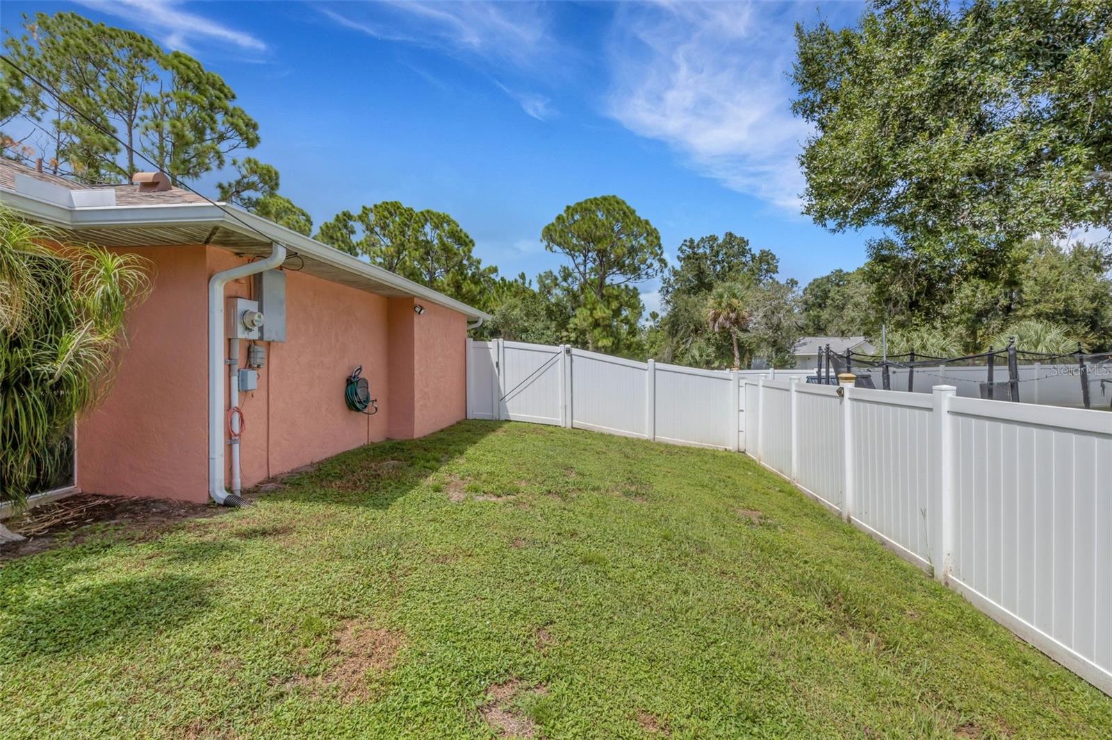3125 ALBENGA LN — photo 40