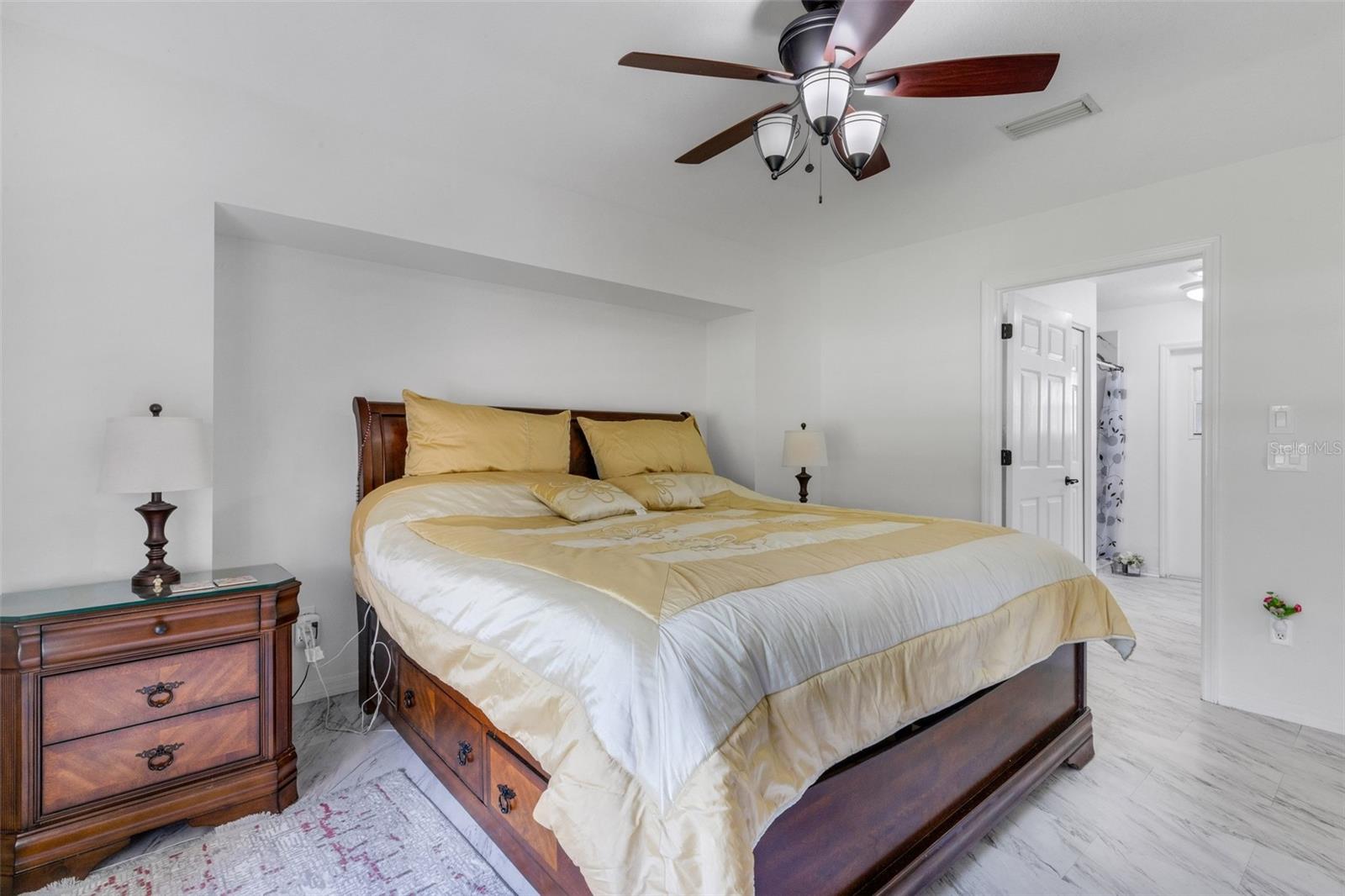 3125 ALBENGA LN — photo 17