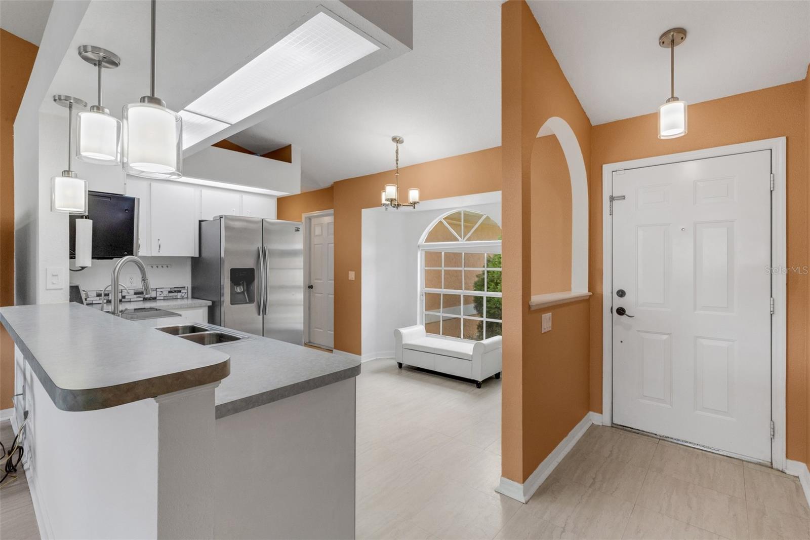3125 ALBENGA LN — photo 3
