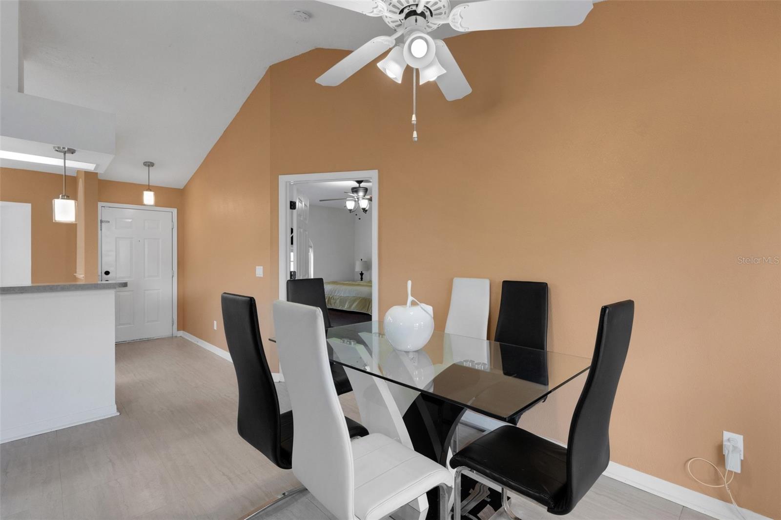 3125 ALBENGA LN — photo 14