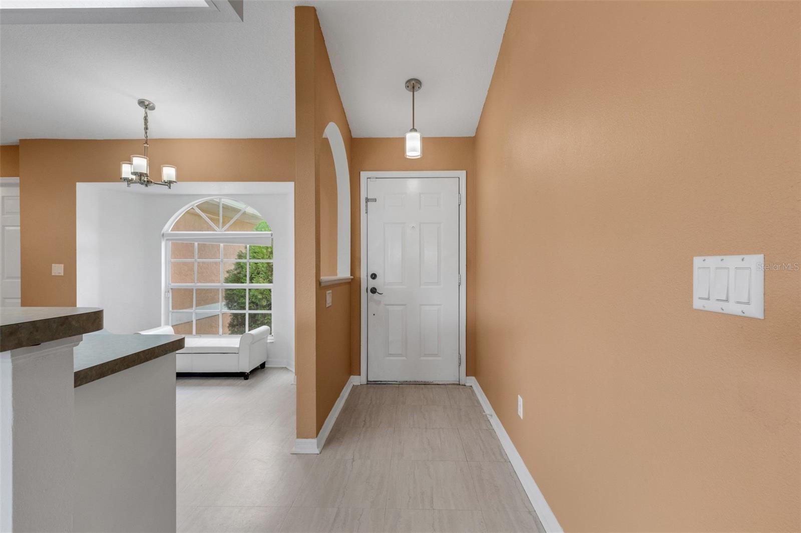 3125 ALBENGA LN — photo 2
