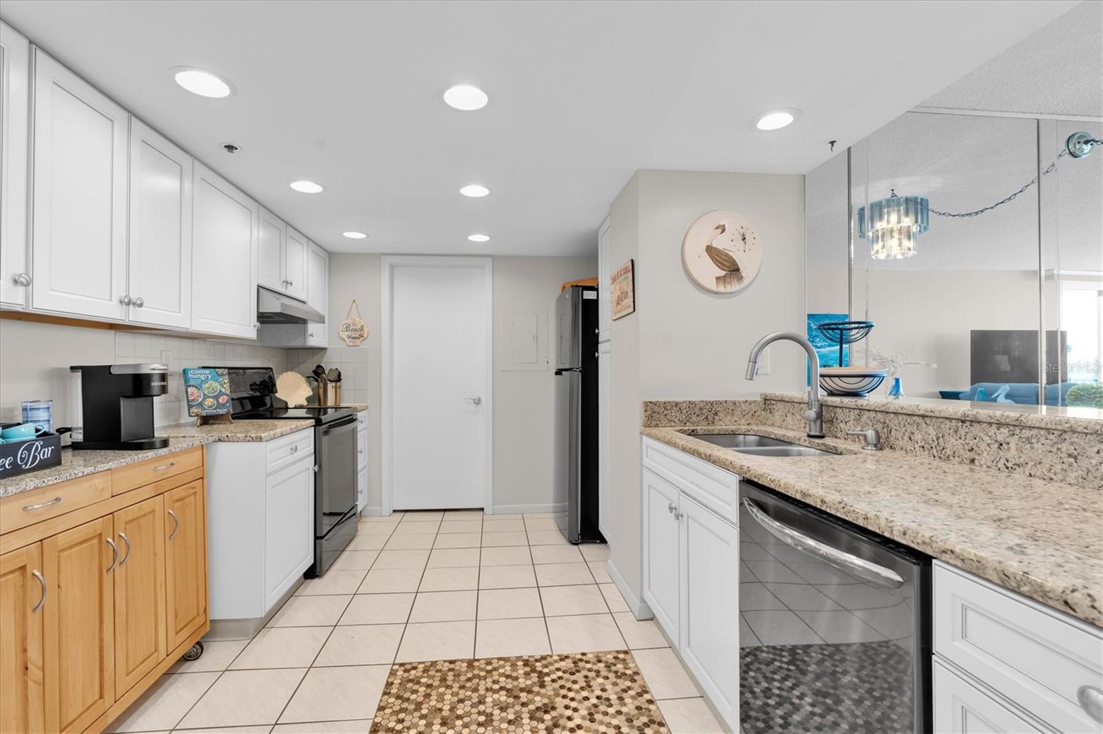 6287 BAHIA DEL MAR CIR #401 — photo 24