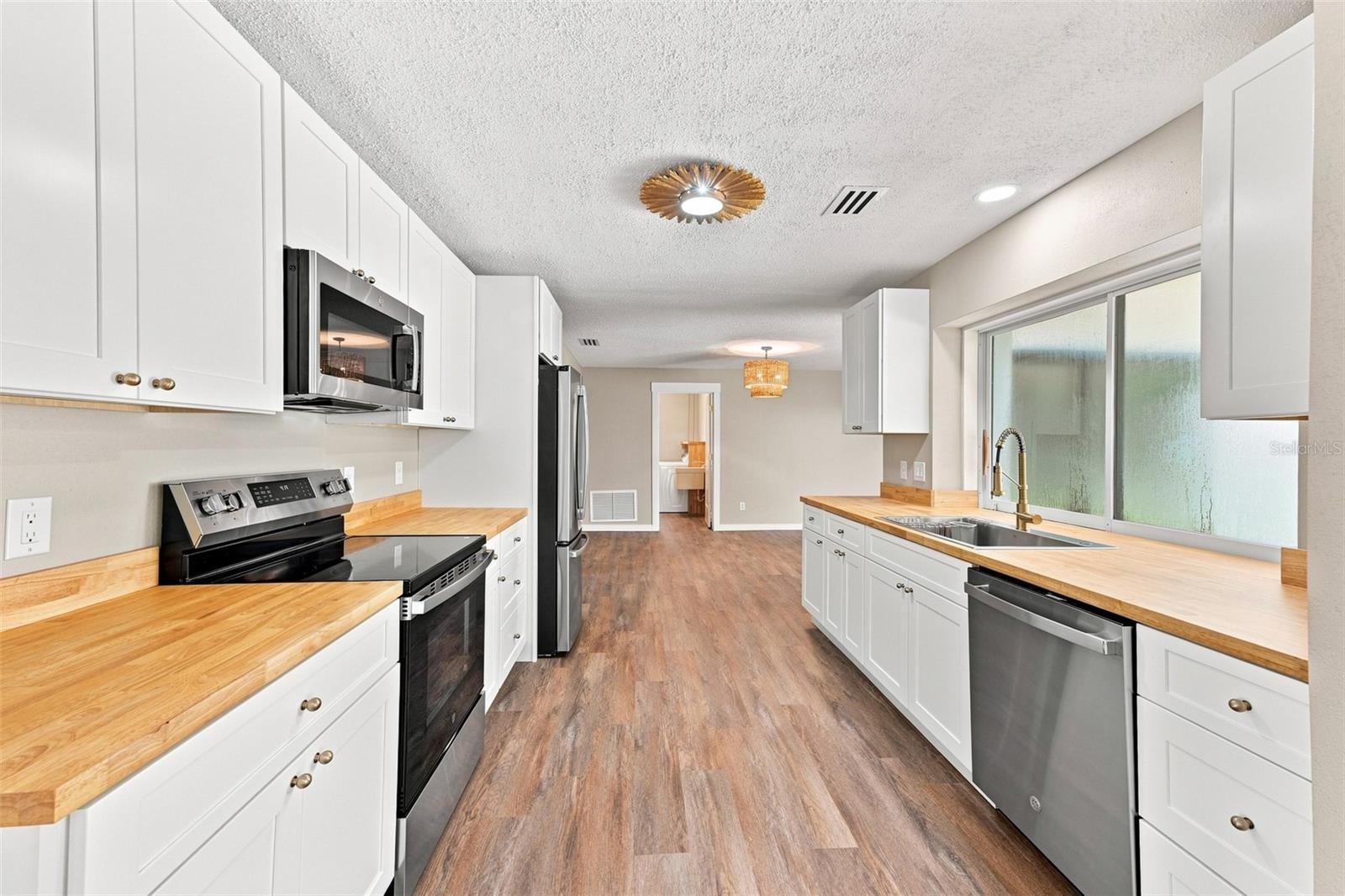 6622 GLENCOE DR — photo 11
