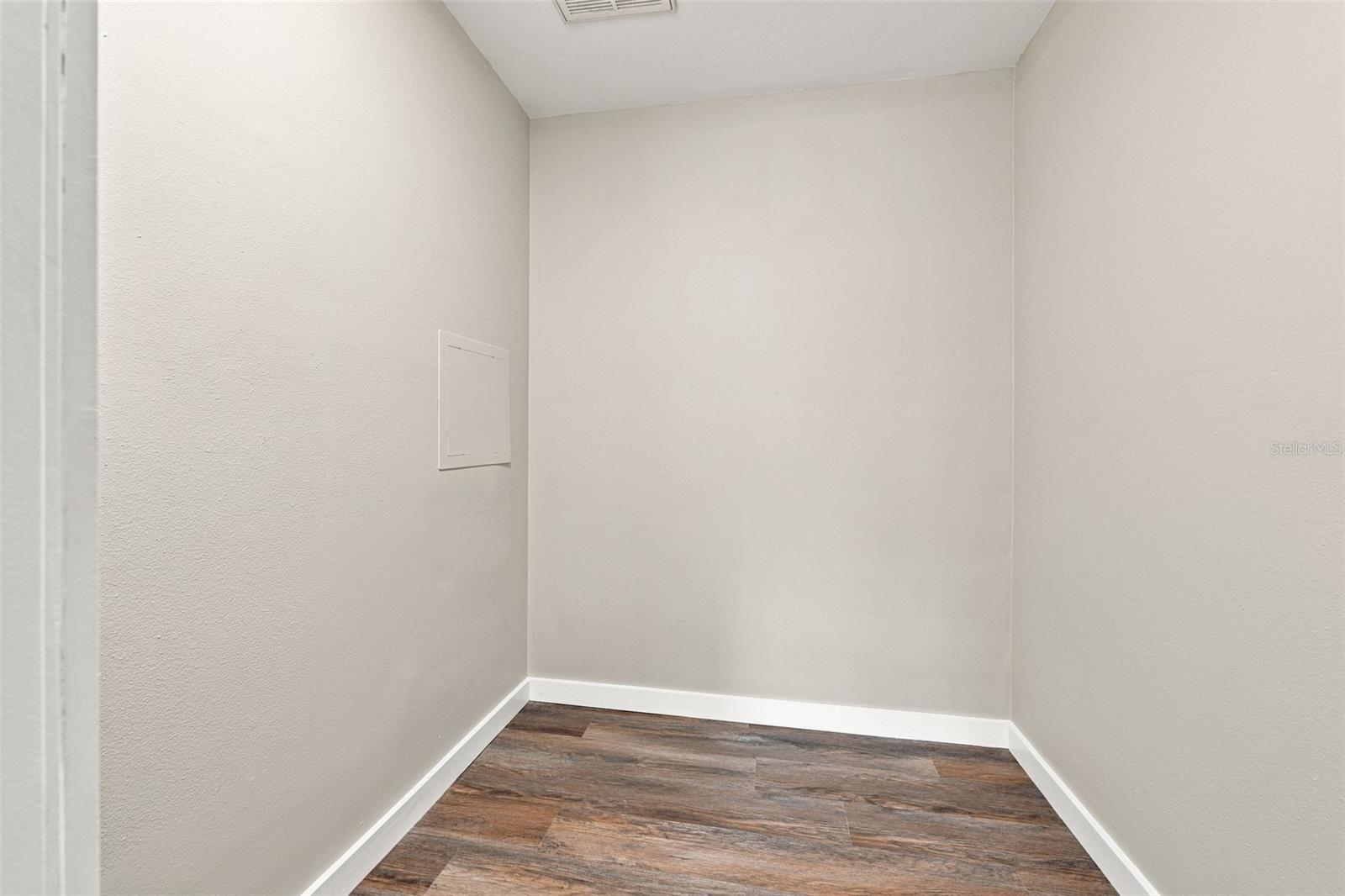 6622 GLENCOE DR — photo 28