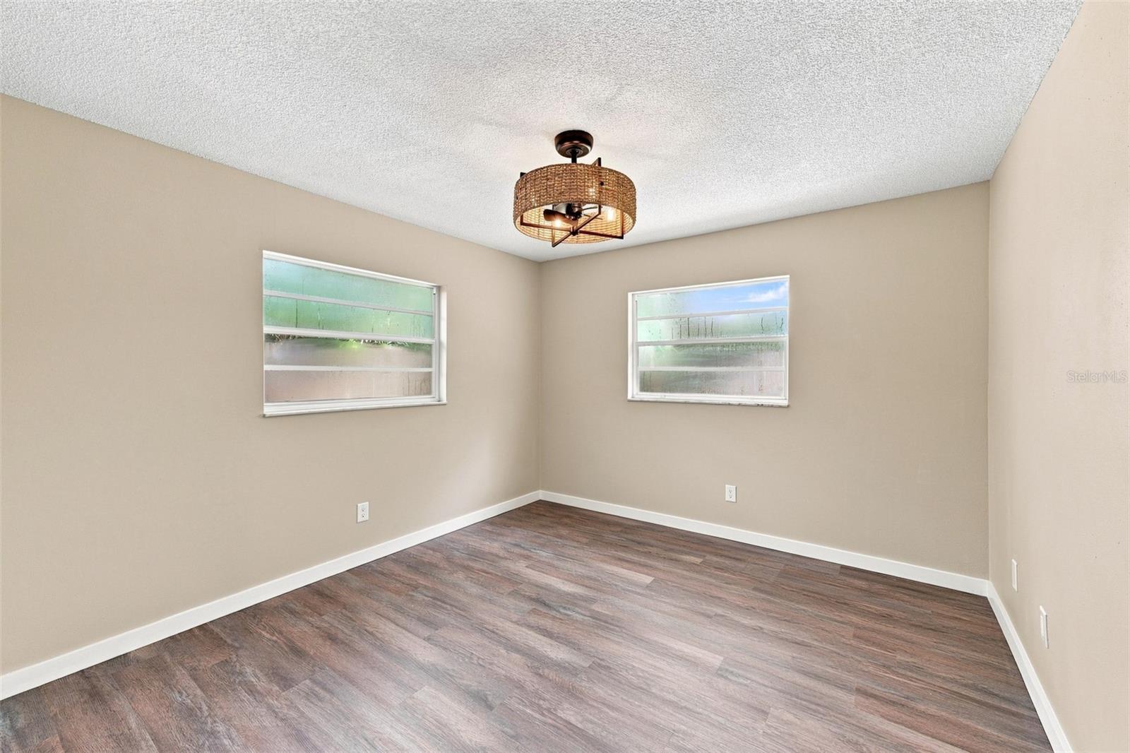 6622 GLENCOE DR — photo 21