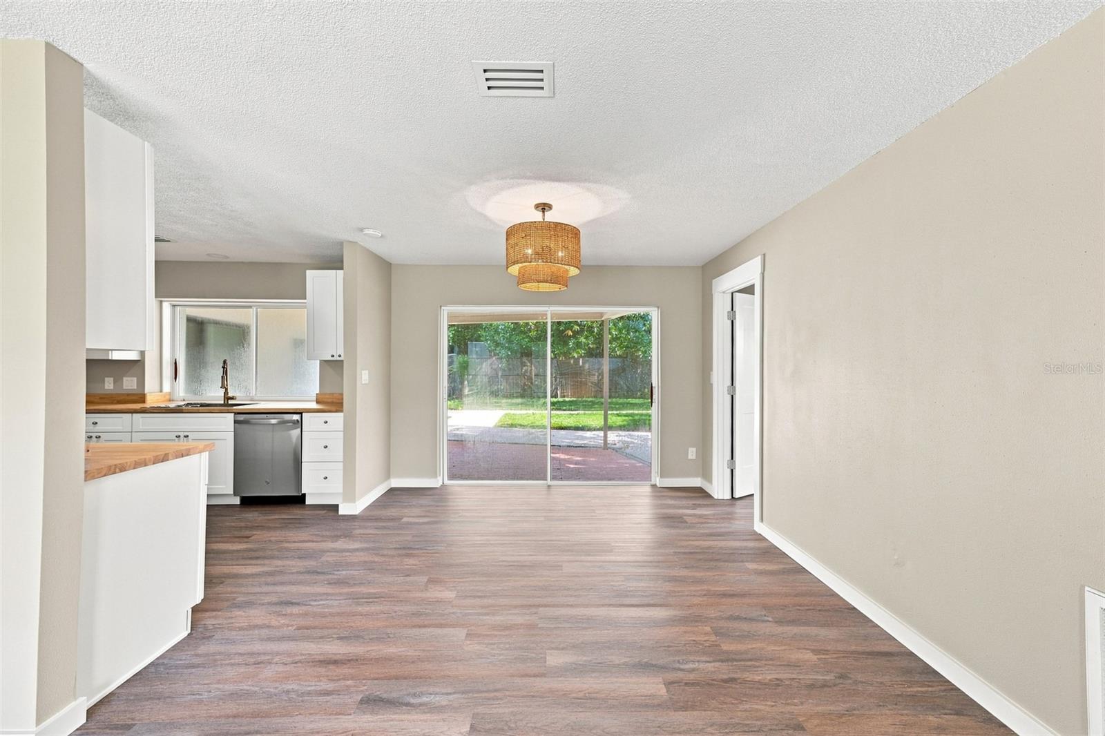 6622 GLENCOE DR — photo 8