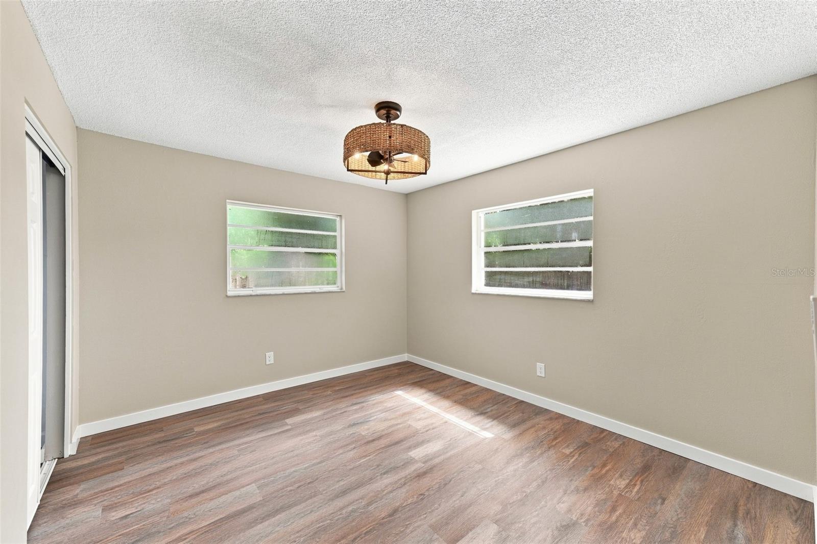 6622 GLENCOE DR — photo 23