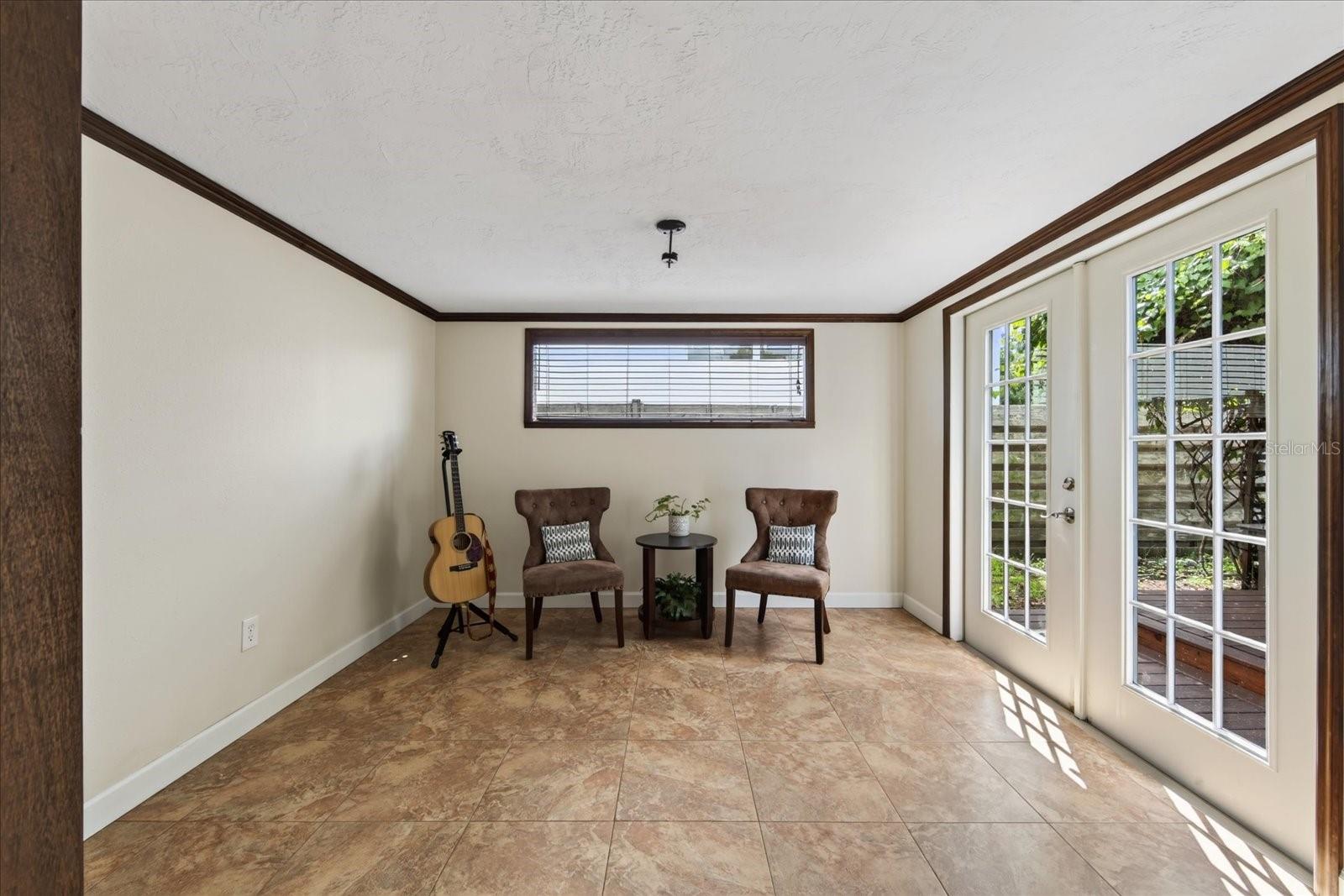 2350 LOMA LINDA ST — photo 23