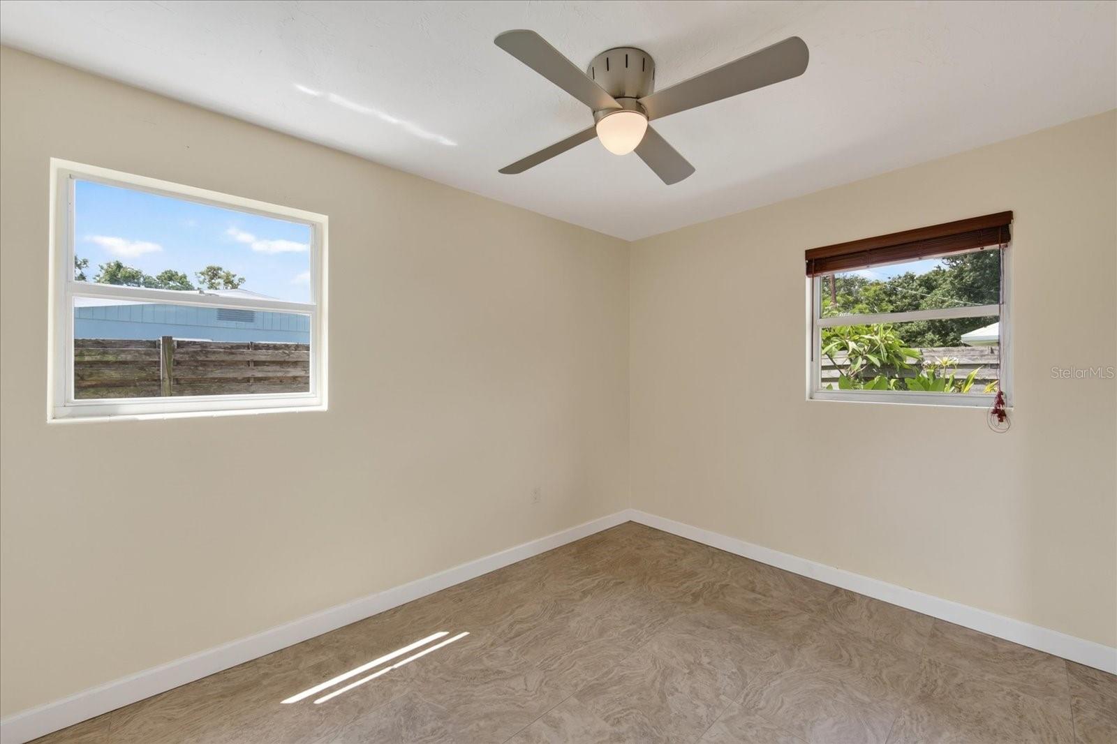 2350 LOMA LINDA ST — photo 38