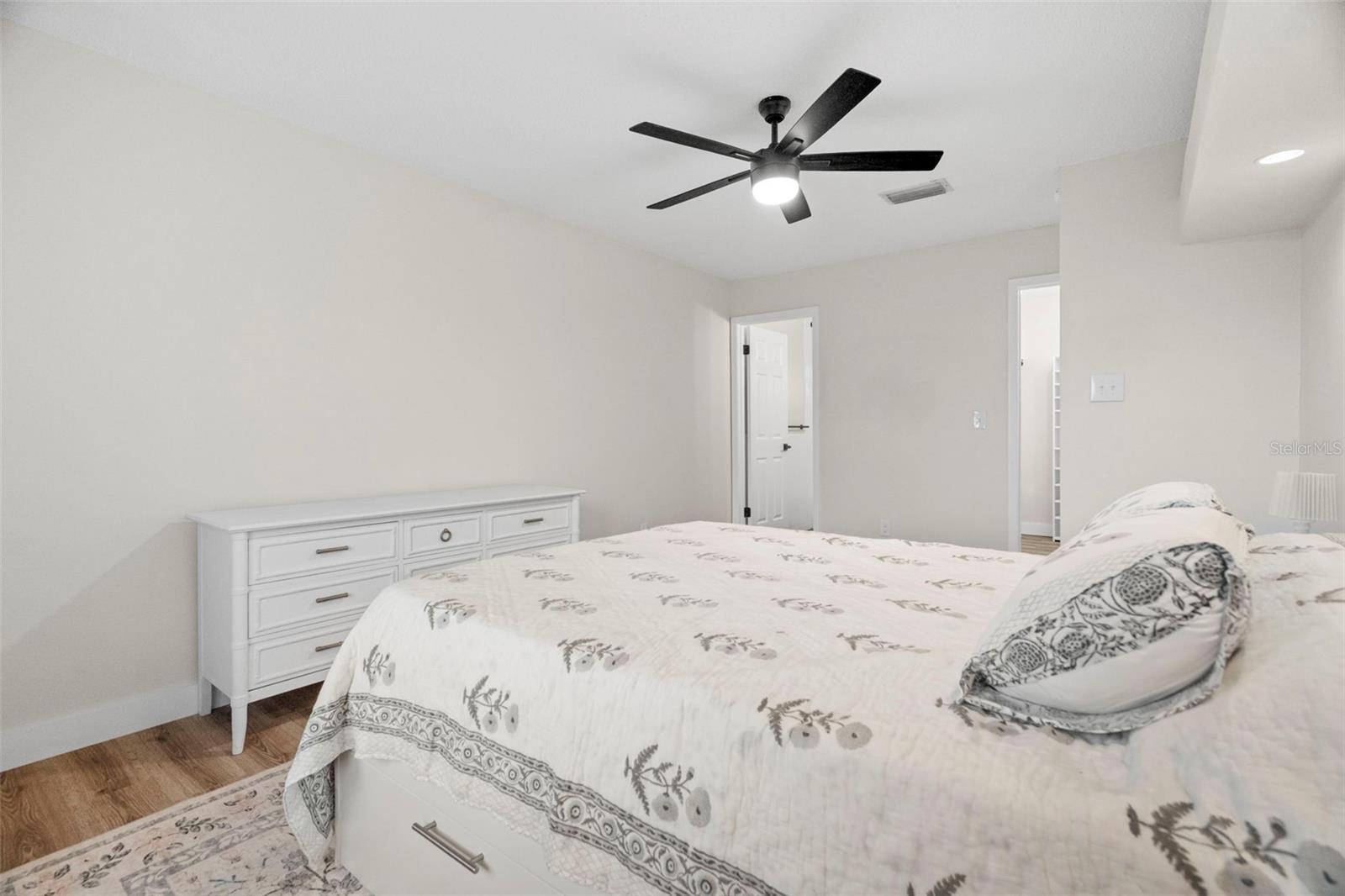 6500 BRIAR RIDGE CT N — photo 15