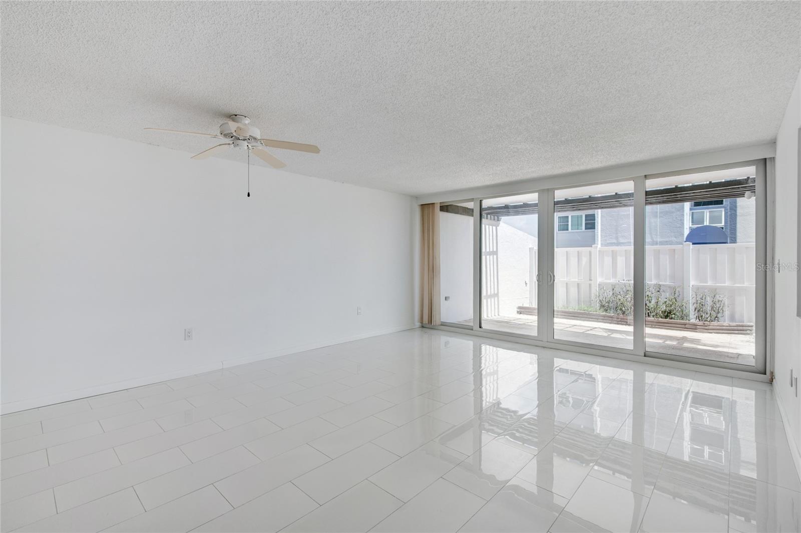 450 TREASURE ISLAND CSWY #106 — photo 8