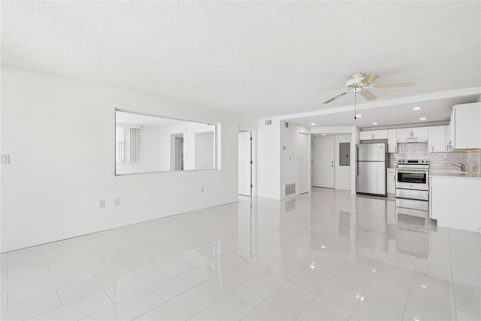 450 TREASURE ISLAND CSWY #106 — photo 9