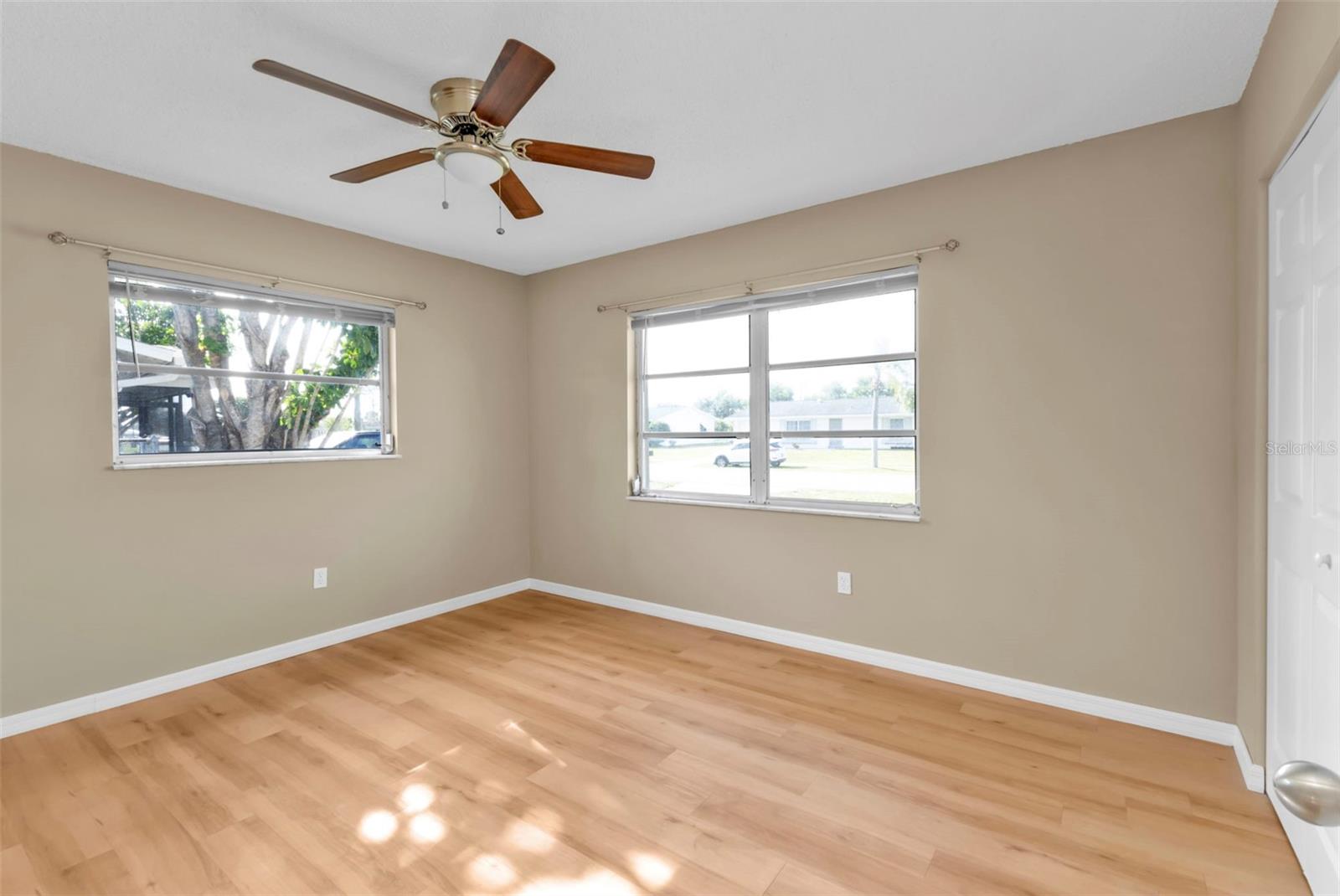 8172 TRIONFO AVE — photo 13