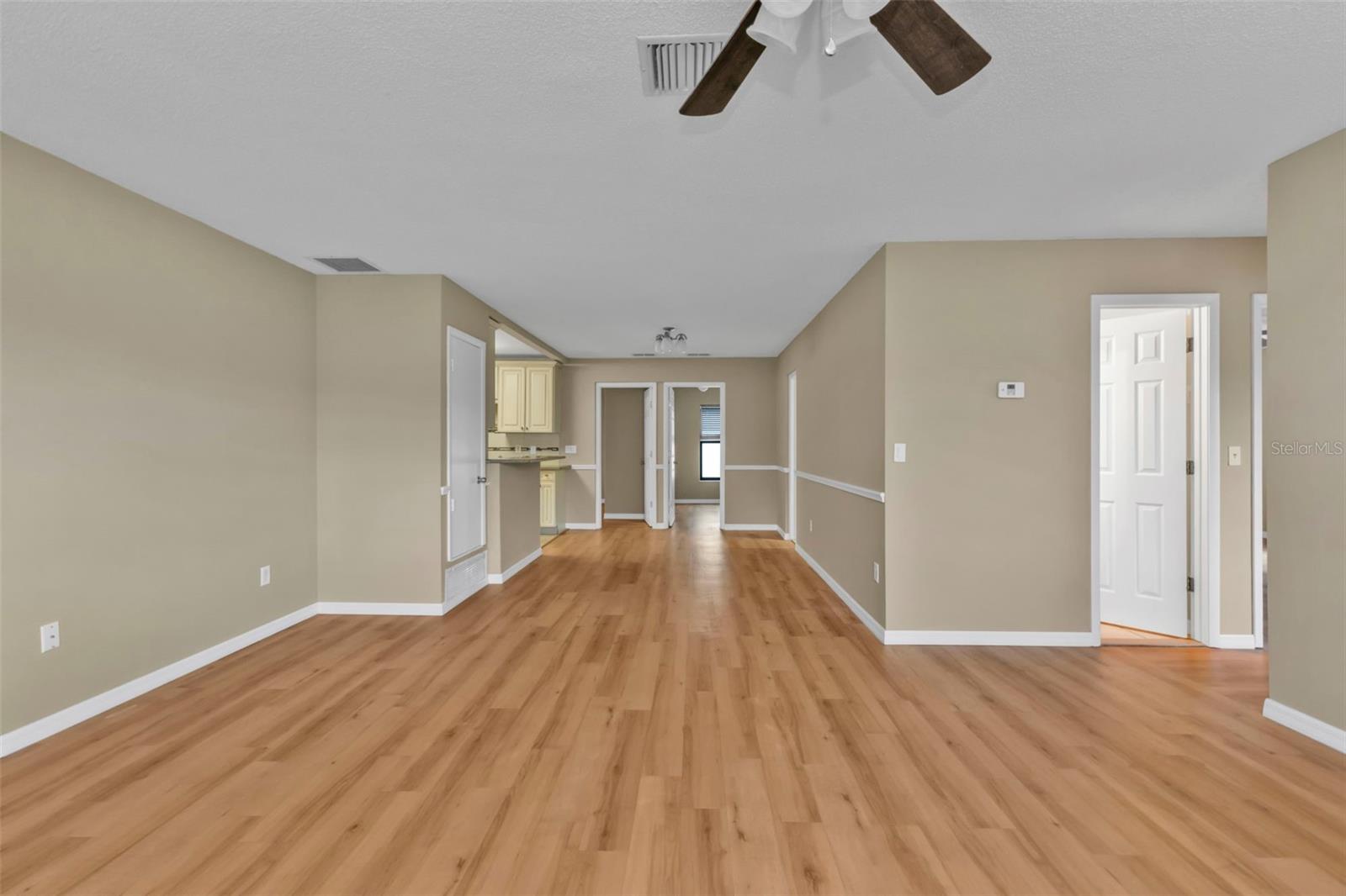 8172 TRIONFO AVE — photo 9