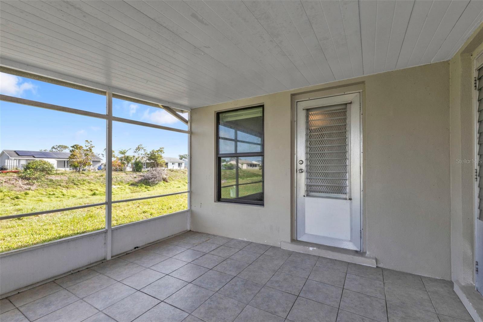 8172 TRIONFO AVE — photo 32