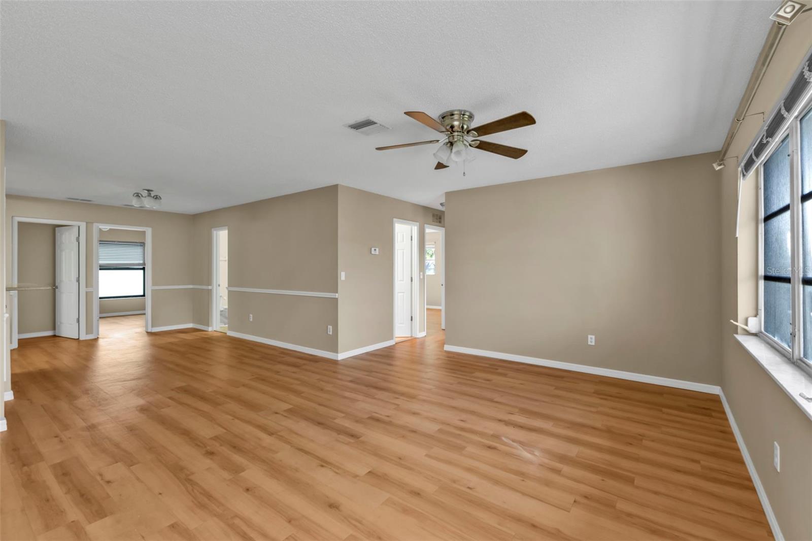 8172 TRIONFO AVE — photo 7