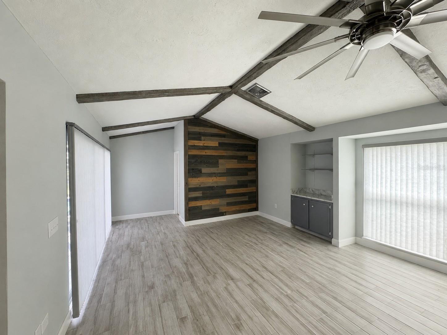1009 INDIAN HILLS CT — photo 14