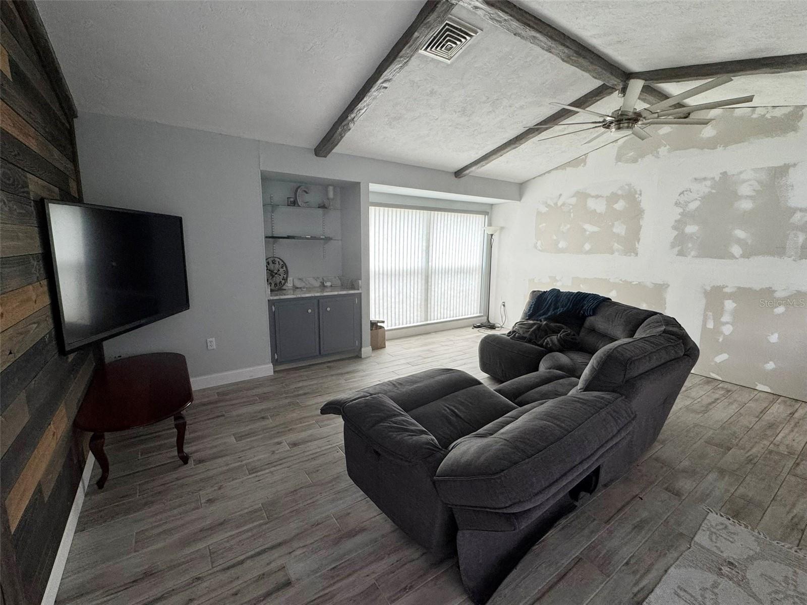 1009 INDIAN HILLS CT — photo 18