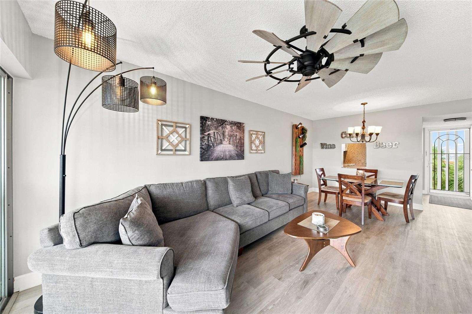 4370 CHATHAM DR #304 — photo 11