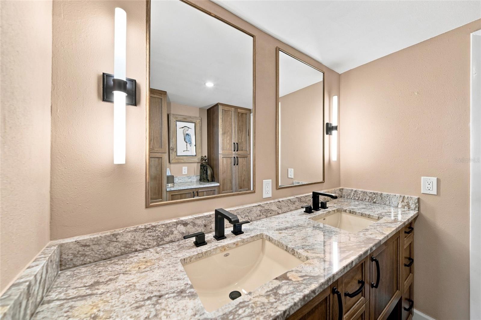 4370 CHATHAM DR #304 — photo 20