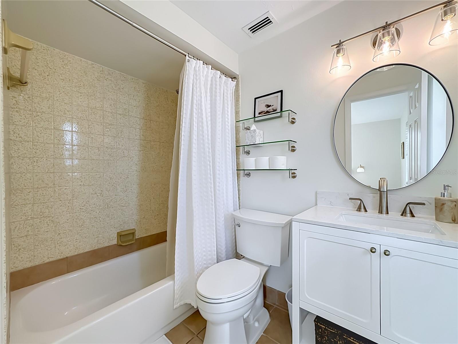 202 PEACOCK  UNIT B LN #B — photo 25