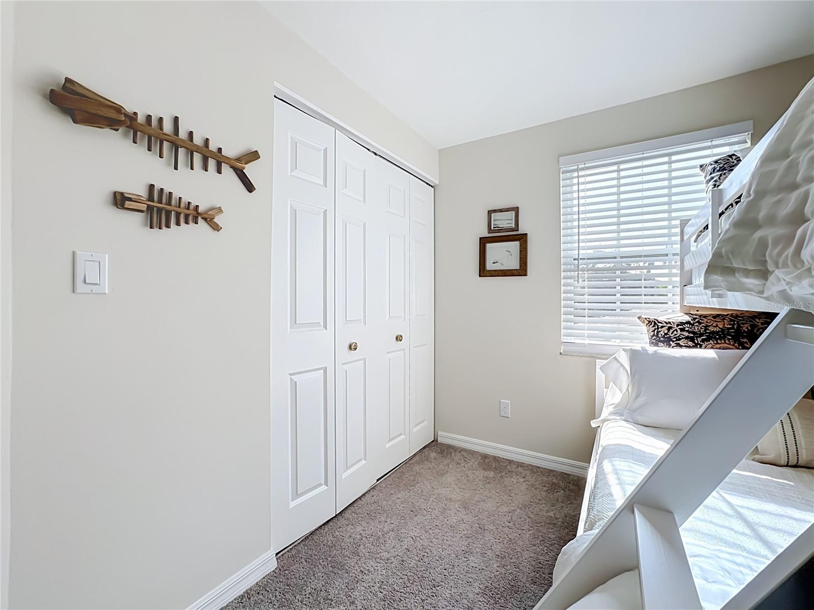 202 PEACOCK  UNIT B LN #B — photo 17