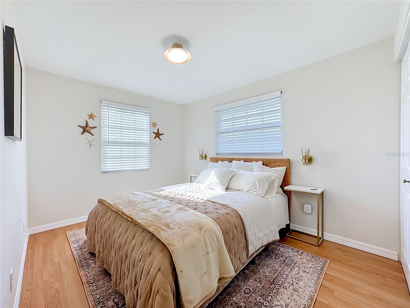 202 PEACOCK  UNIT B LN #B — photo 18