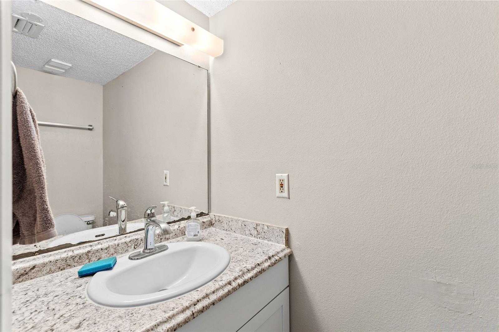 1910 W SLIGH AVE #E102 — photo 11