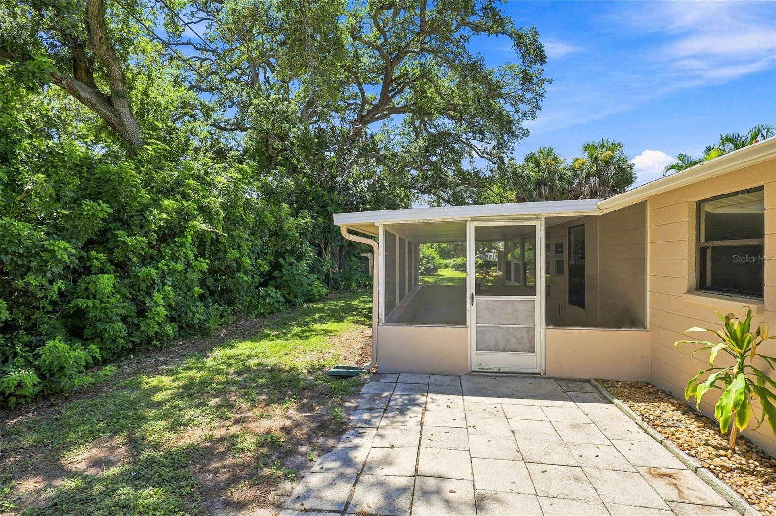 411 PLANTATION RD — photo 28