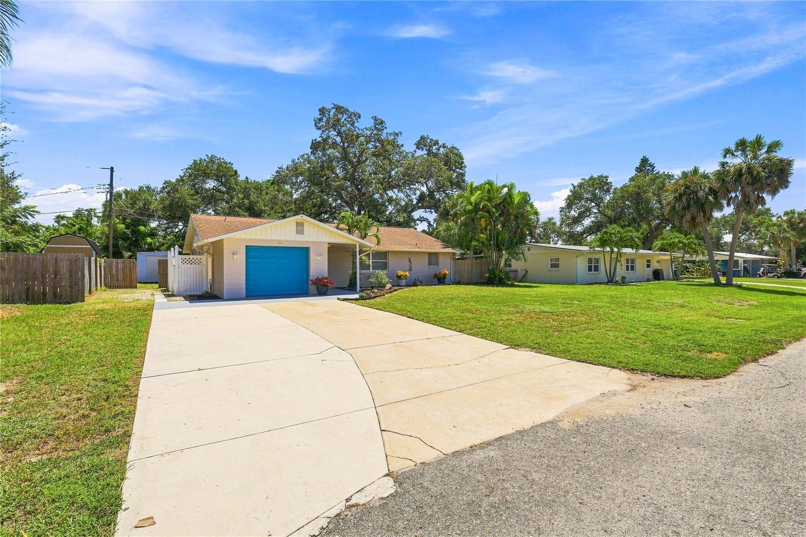 411 PLANTATION RD — photo 3