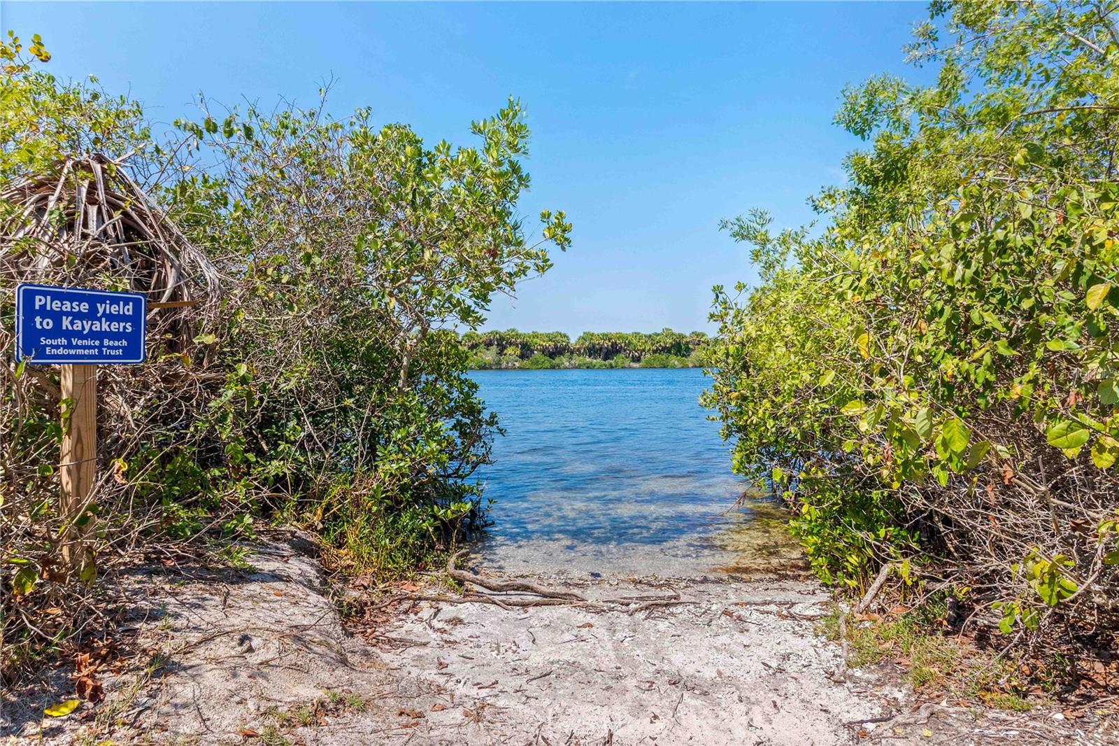 411 PLANTATION RD — photo 32